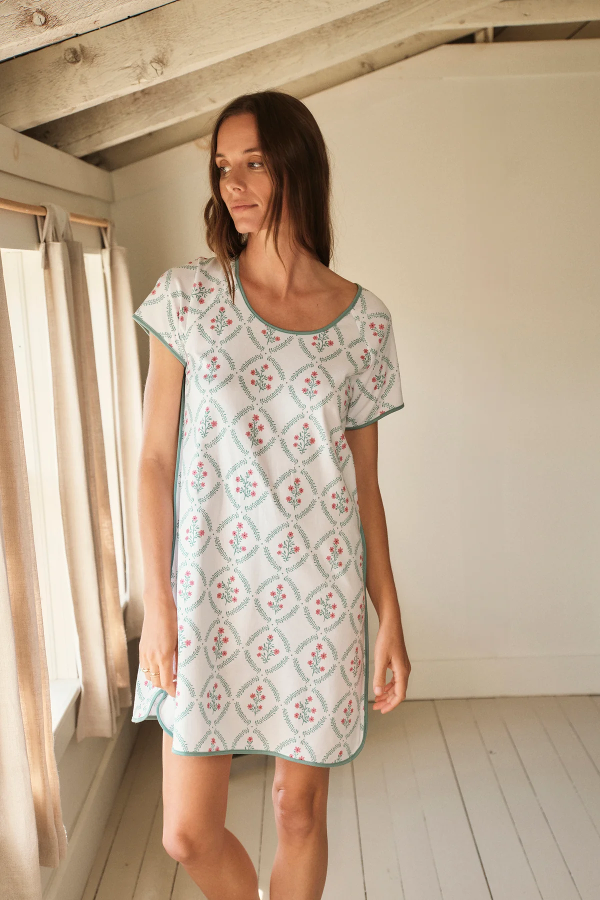 Pima Nightgown in Boxwood Wreath - Image 3