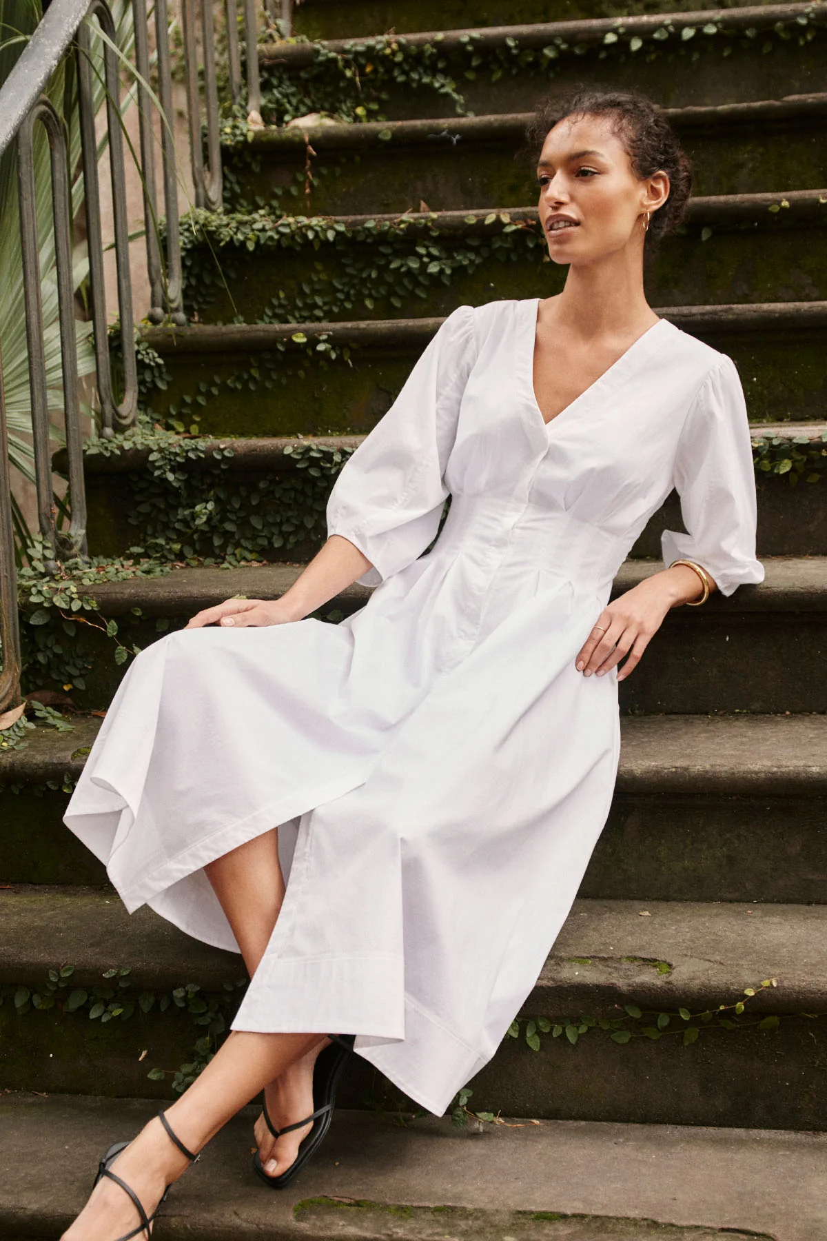 Sunday Dress in White - Image 5