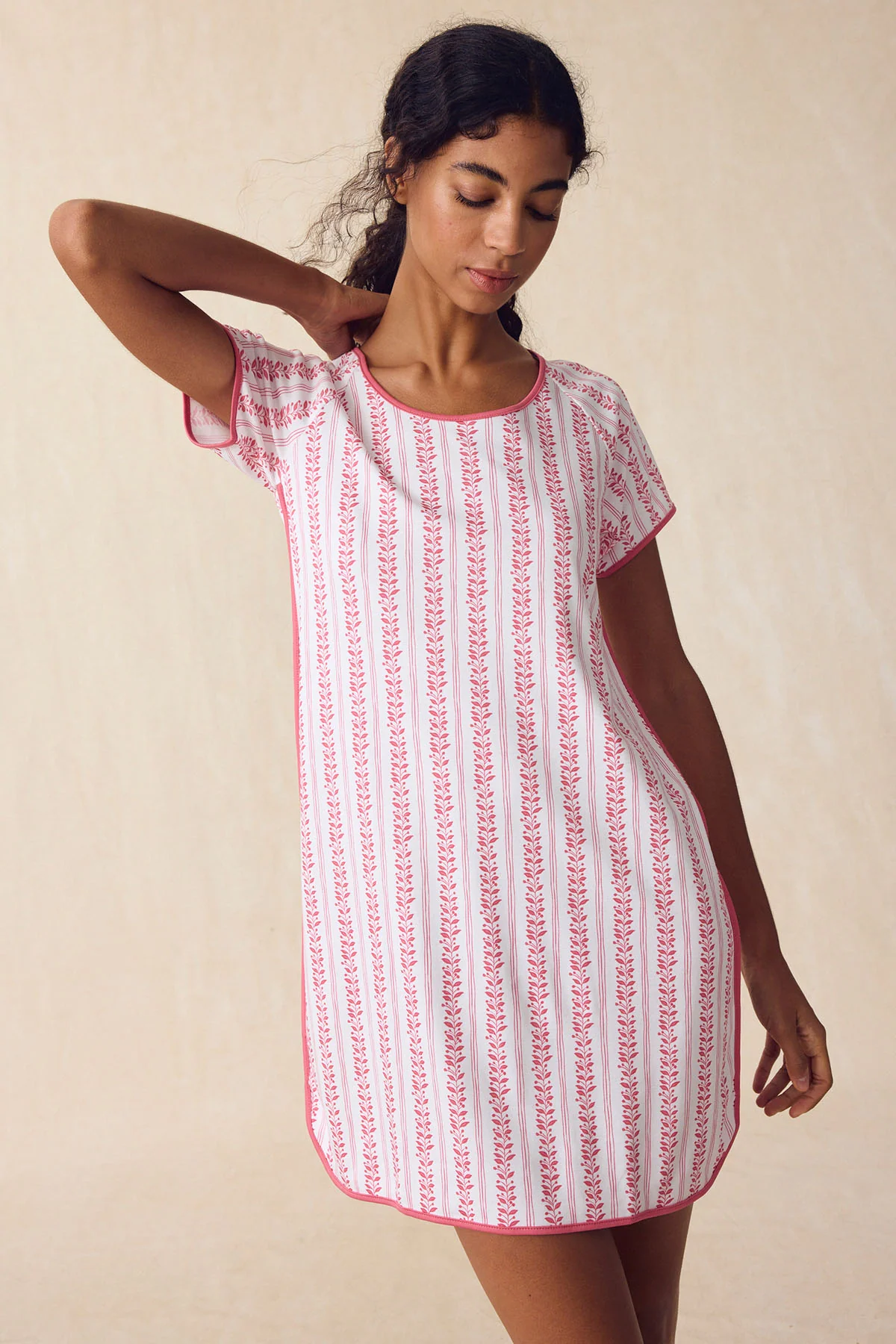 Pima Nightgown in Winterberry Jasmine Vine - Image 2